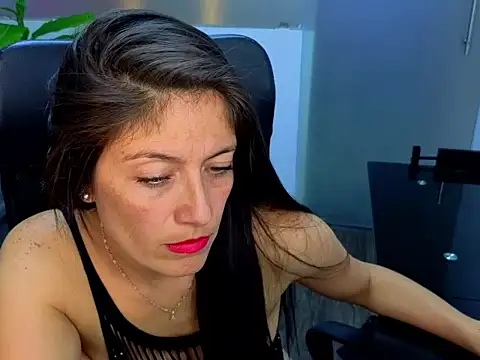 AnnyMilet_'s Live XXX Chat