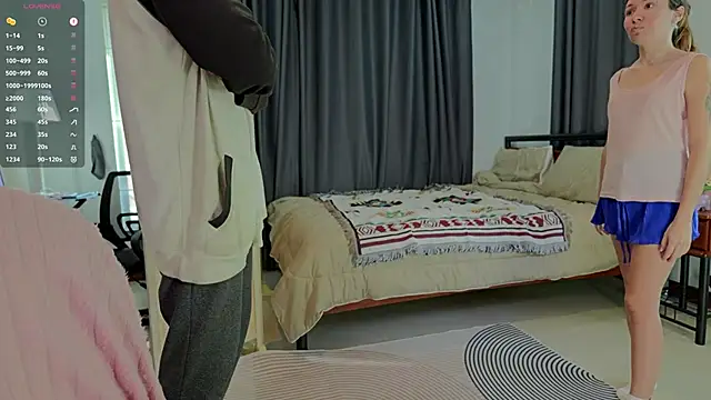 PocketElsa Adlı Modelin Canlı XXX Sohbeti