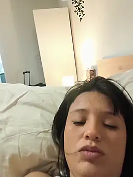 LorenRosse Adlı Modelin Canlı XXX Sohbeti