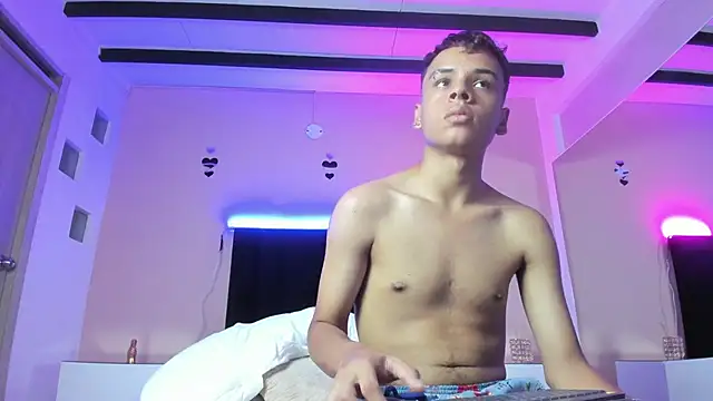 Chat XXX ao vivo de Xavier_Fox___