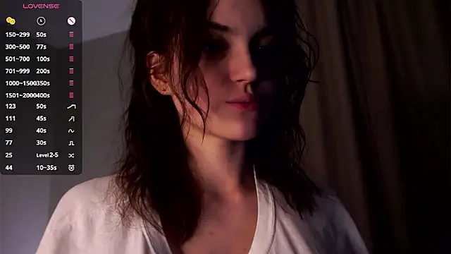 EffieHenri 现场XXX聊天