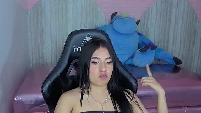 sofia_brooks_t's Live XXX Chat