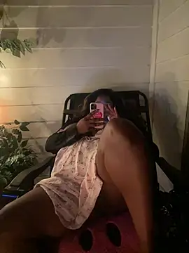 xoxoSELENAxoxo élő XXX-chatje