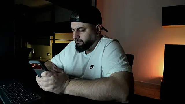 Chatroom XXX en direct de DravenPeak