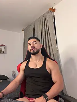 Chatroom XXX en direct de Ezzio_Scolaro