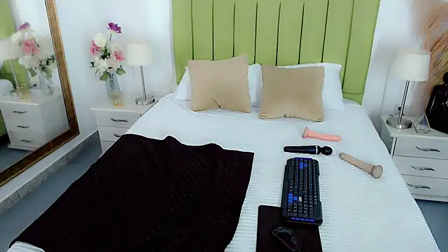 charlotte1_sweet 即時 XXX 聊天