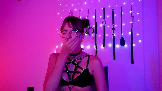 nina_kink webkamerás műsora