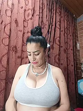 Alexandrina 라이브 XXX 채팅