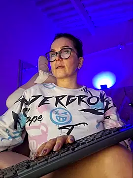 MariaPau_83's Live XXX Chat