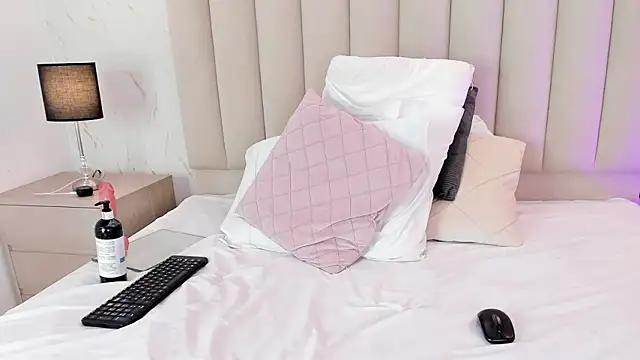 ViolettaRousee_: απευθείας συνομιλία ΧΧΧ