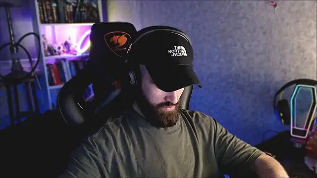 دردشة _Mostly_ الجنسية المباشرة