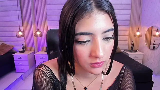 دردشة VictoriaaBlair الجنسية المباشرة