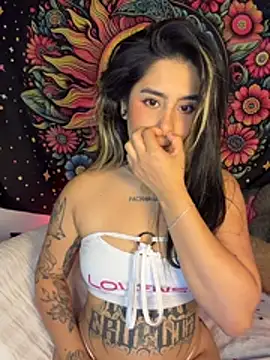 QueenNatt Live XXX-chat