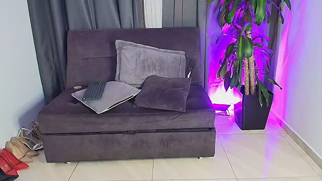 Aliciawonderxx Adlı Modelin Canlı XXX Sohbeti