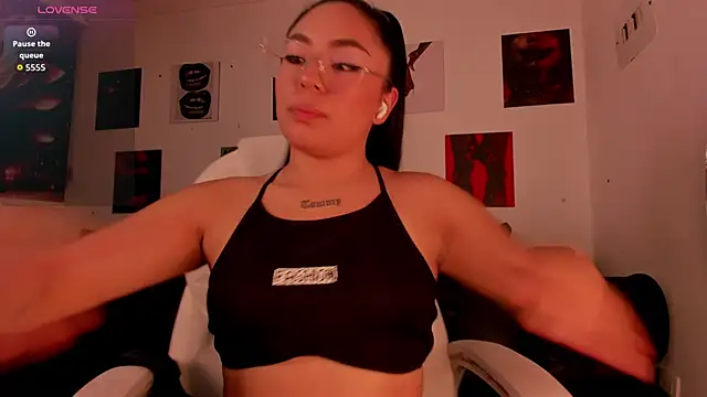 valkyria_12: онлайн-секс-чат