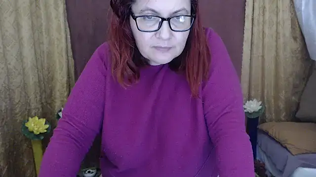 PlayfullMature Chat XXX live