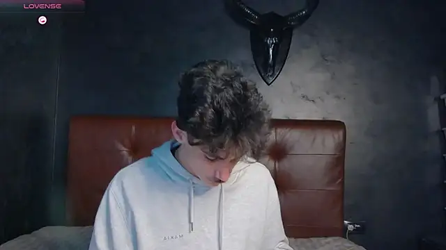 DanielCrush1: απευθείας συνομιλία ΧΧΧ