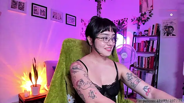 _Insomnia__ 即時 XXX 聊天