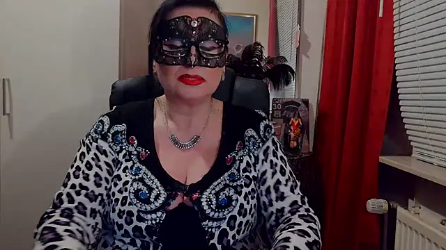 LadyMaxime511's Live XXX Chat