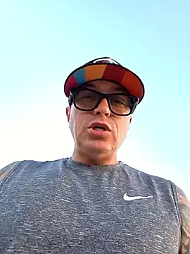 DoggiiDick's Live XXX Chat