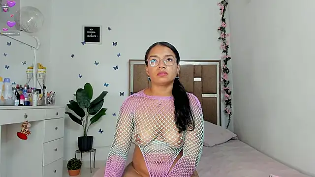 Chatroom XXX en direct de kendall-ewers