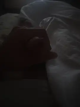 Gigolo4040 网络视讯表演