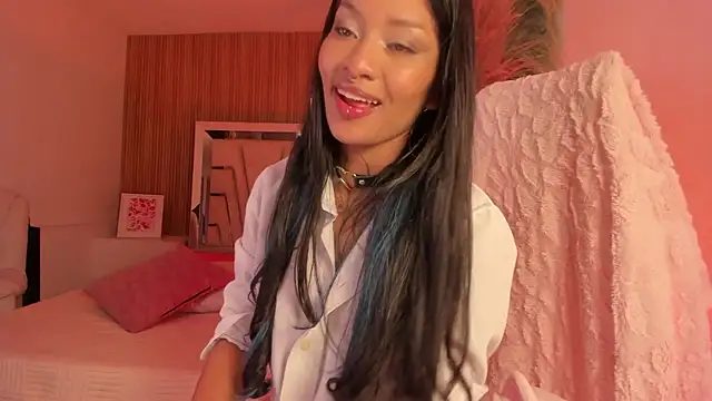 Онлайн чат XXX NicoleMonet1