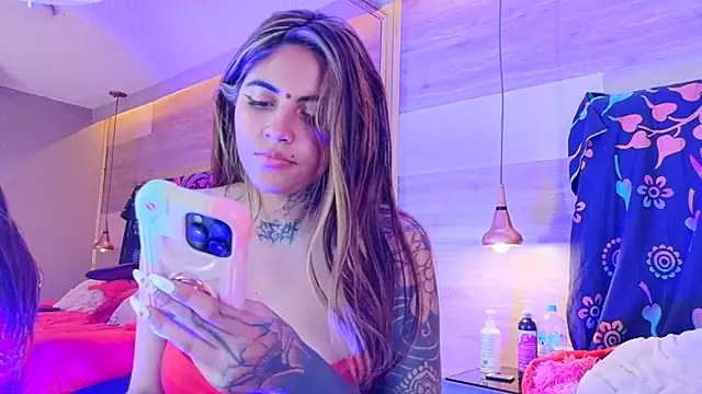 Cori_Paige Live XXX-chat