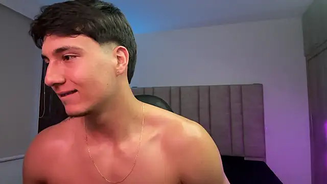 CHRIS_MORGAN1 live XXX chat