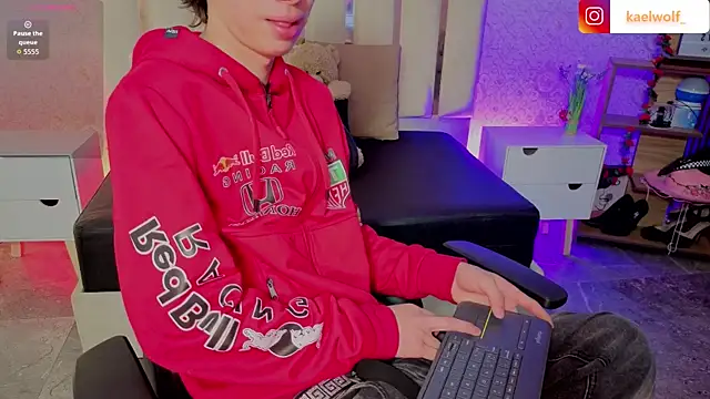 kaelwolf_tay Obrolan Langsung XXX