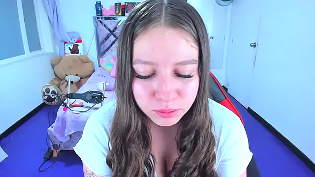 Chat +18 de Luna_Analya ao vivo