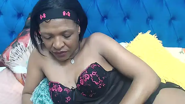 Chatroom XXX en direct de SpicyQueenxxxx