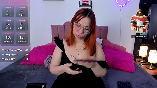 Chatroom XXX en direct de Nina_curves