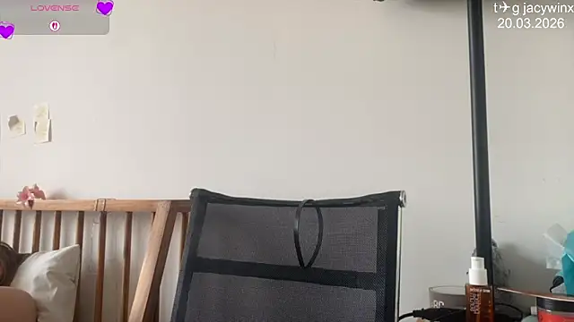 XXX chat uživo modela JacyWinslat