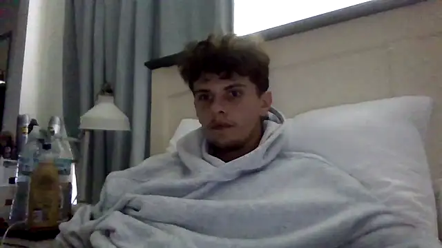 Show modela surfboy07 na web-kameri