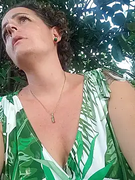 Chat XXX en directo de emiliemilf