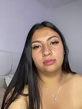 Chatroom XXX en direct de Issa_Santana