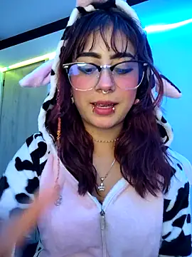 Sarah_Lark- Adlı Modelin Canlı XXX Sohbeti