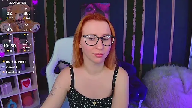 XXX chat uživo modela Lavensabich