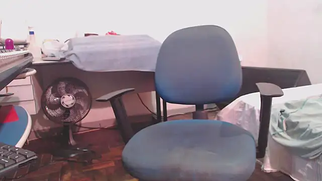 corola1956's Webcam Show