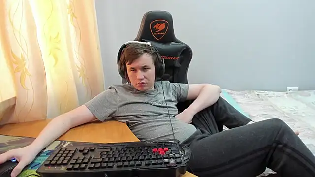 iliaskrislove Show in webcam