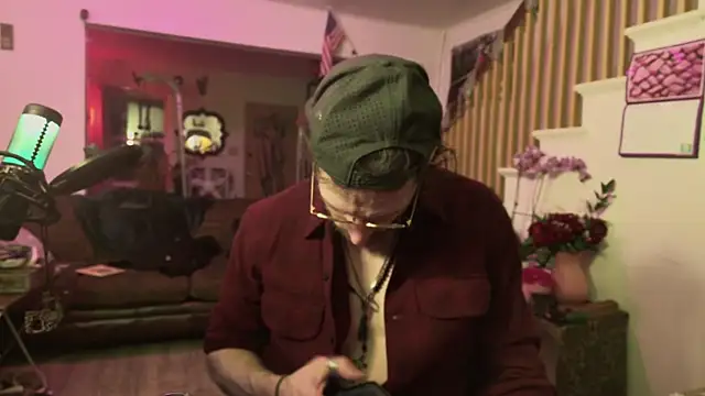 MasterDaddyCool: вебкам-шоу