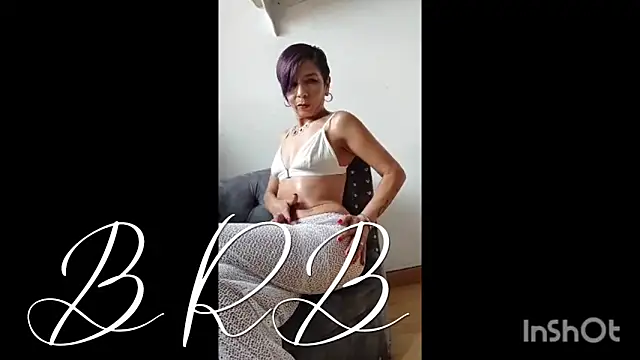 Trinityy__ Chat XXX in diretta