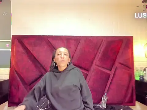 Julieta_Slav3 现场XXX聊天