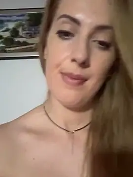 DollieRosse Chat XXX in diretta