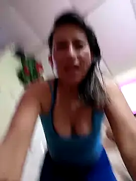 Lucia_Rios 即時 XXX 聊天