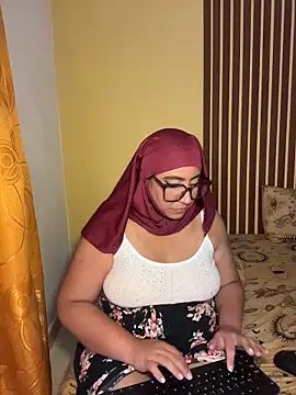 Chandra_Yusef Live XXX-chat