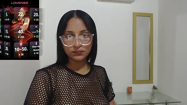 XXX chat uživo modela Rubi_Diamond_