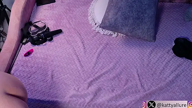 แชท XXX สดของ KattyAllure