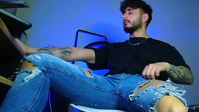 Živý XXX chat XanderCage99